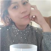 Profesora de técnica vocal y corporal para mejorar la comunicación